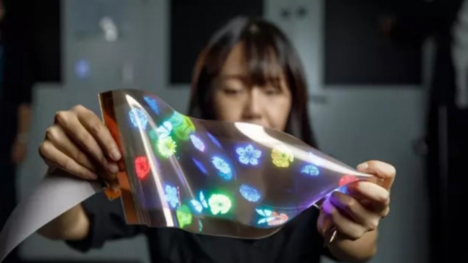 LG presenta un nuevo panel flexible que puede estirarse