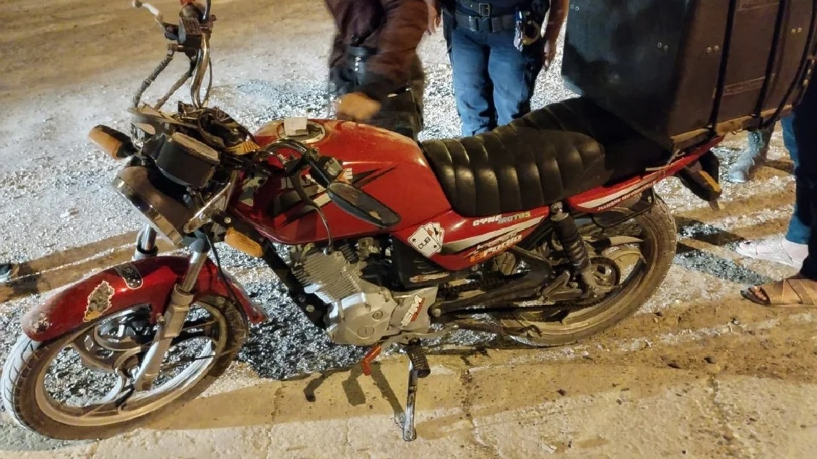 Una mujer atropelló a un delivery en Puerto Madryn