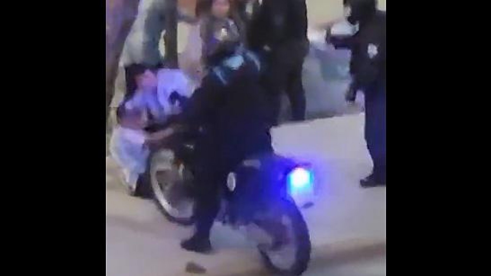 Comodoro: un policía fue sancionado por golpear a un joven en los festejos por el triunfo de Argentina