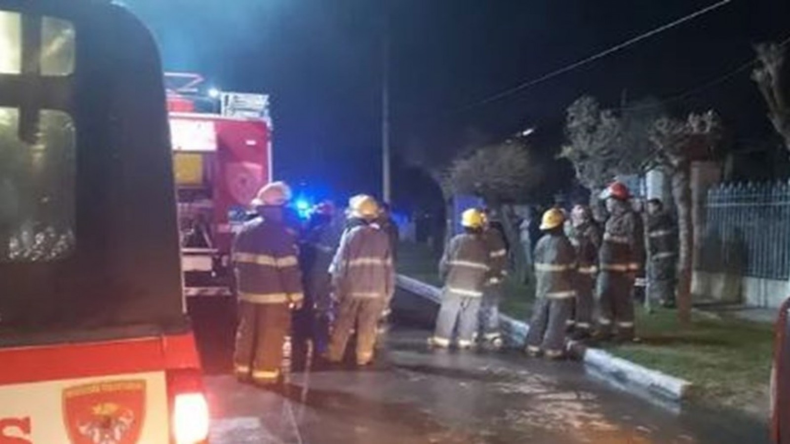Bomberos hallaron el cádaver de una mujer.