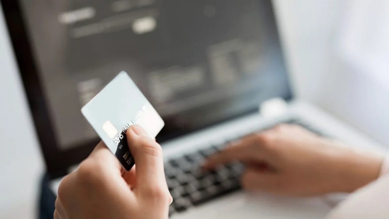 Simularon trabajar para Mercado Libre, se contactaron por una "devolución" y estafaron a tres chubutenses