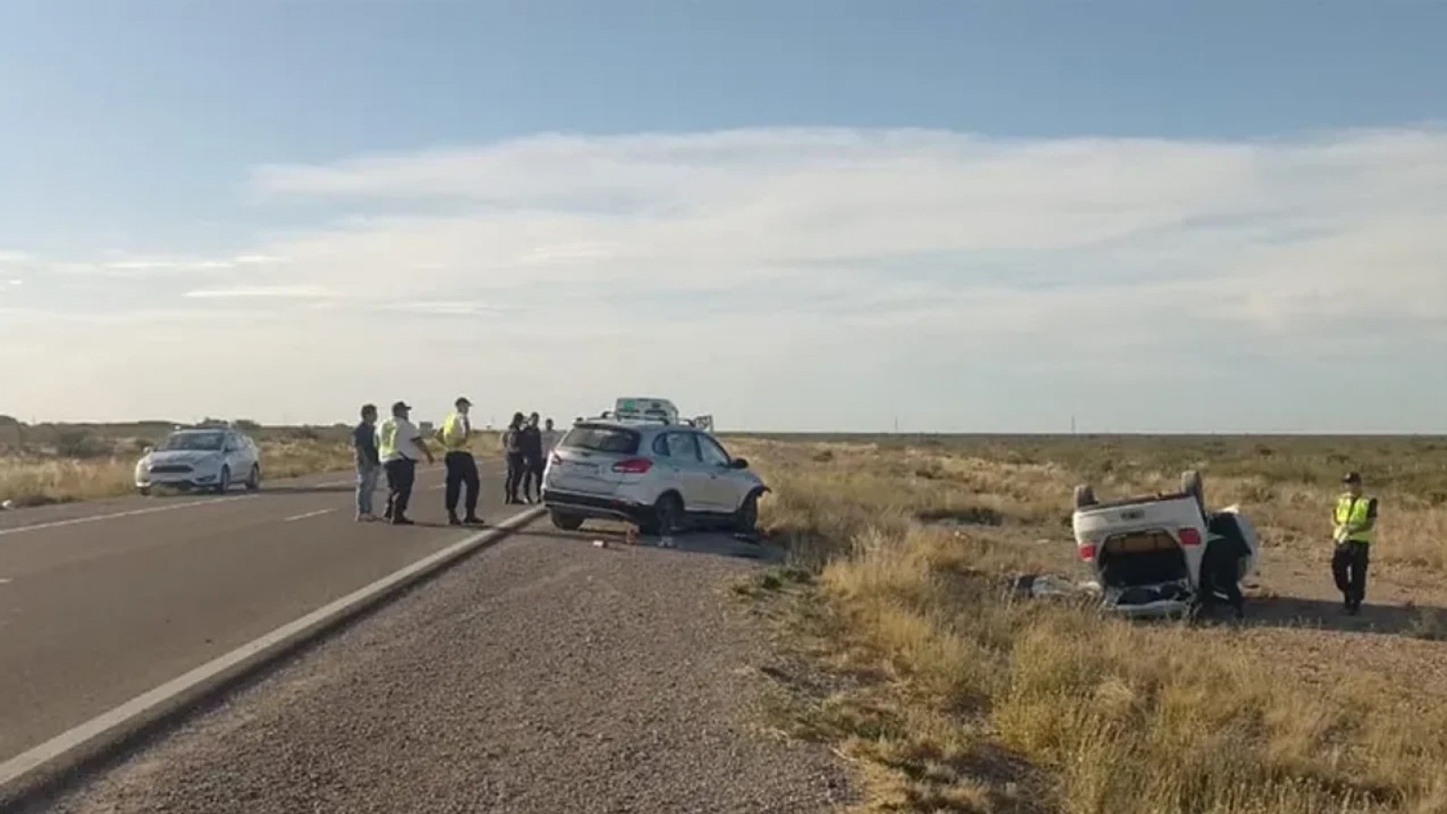 Murieron un hombre y un niño tras un choque frontal cerca de Las Grutas