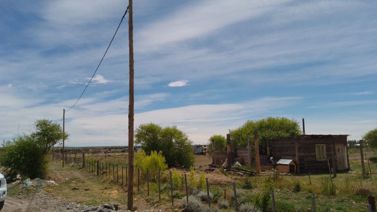 Amplían red eléctrica en zona de chacras de Perito Moreno
