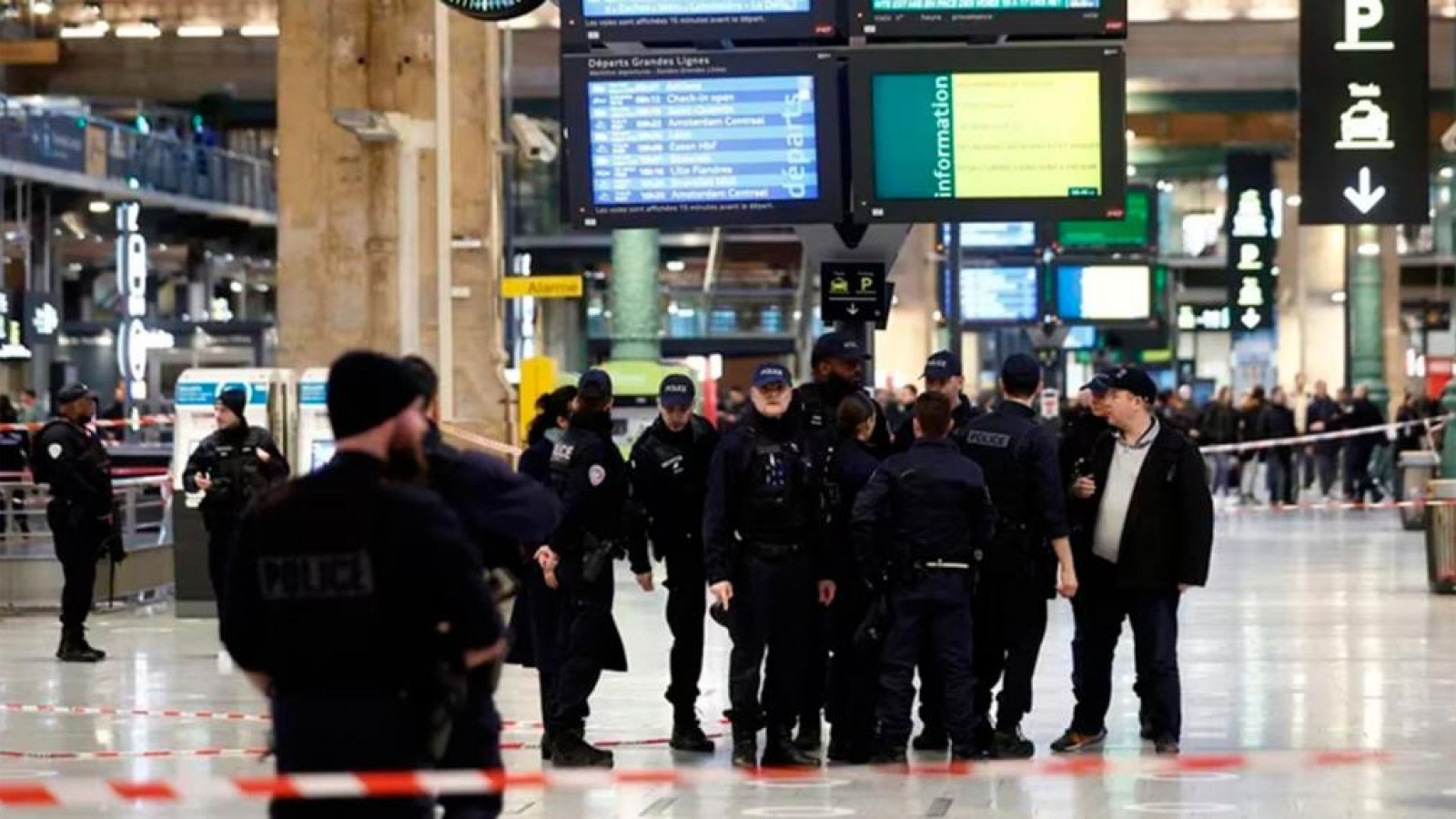Al menos seis heridos en un ataque con arma blanca en una estación de trenes de París