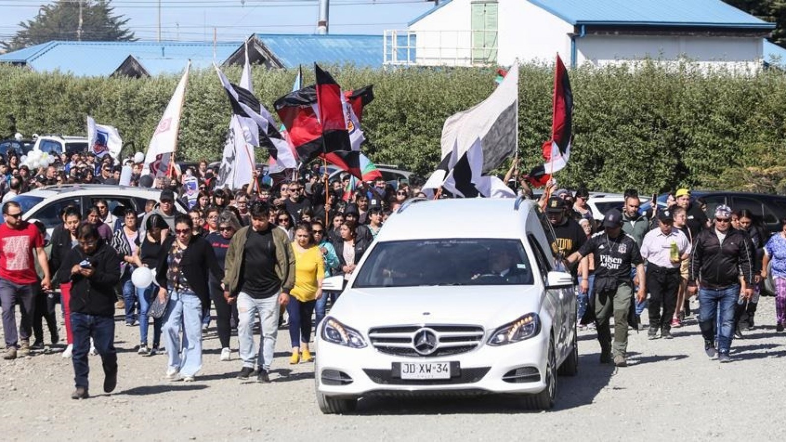 Emotivo y multitudinario último adiós en Punta Arenas para la víctima del descuartizador