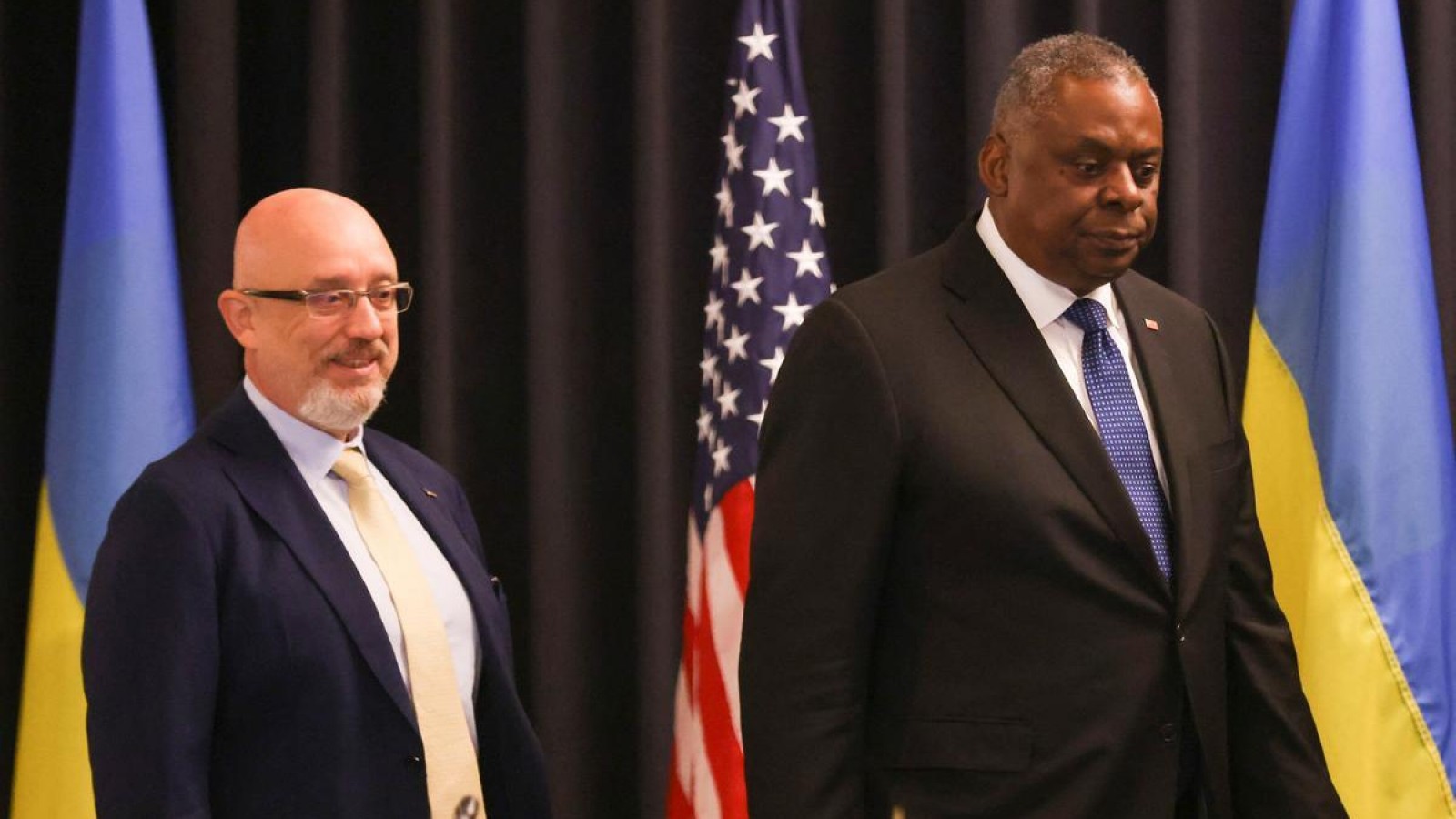 El ministro de Defensa de Ucrania, Oleksiy Reznikov, y el secretario de Defensa de EEUU, Lloyd Austin