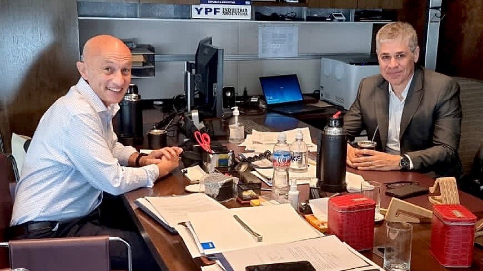 Cotillo y González en reunión.