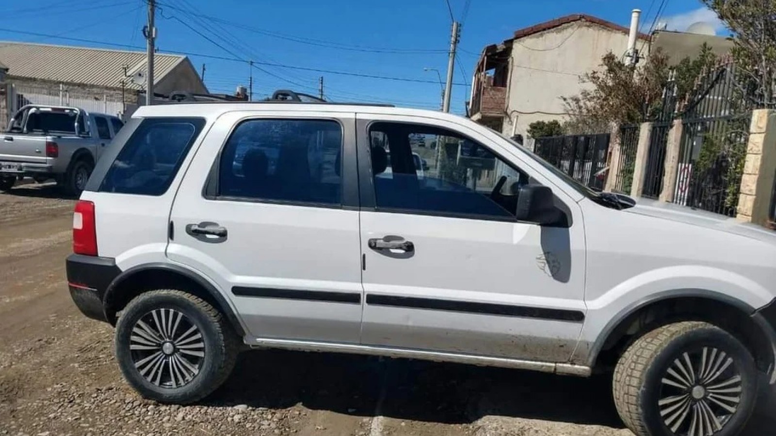 Comodoro: le robaron la camioneta mientras dormía