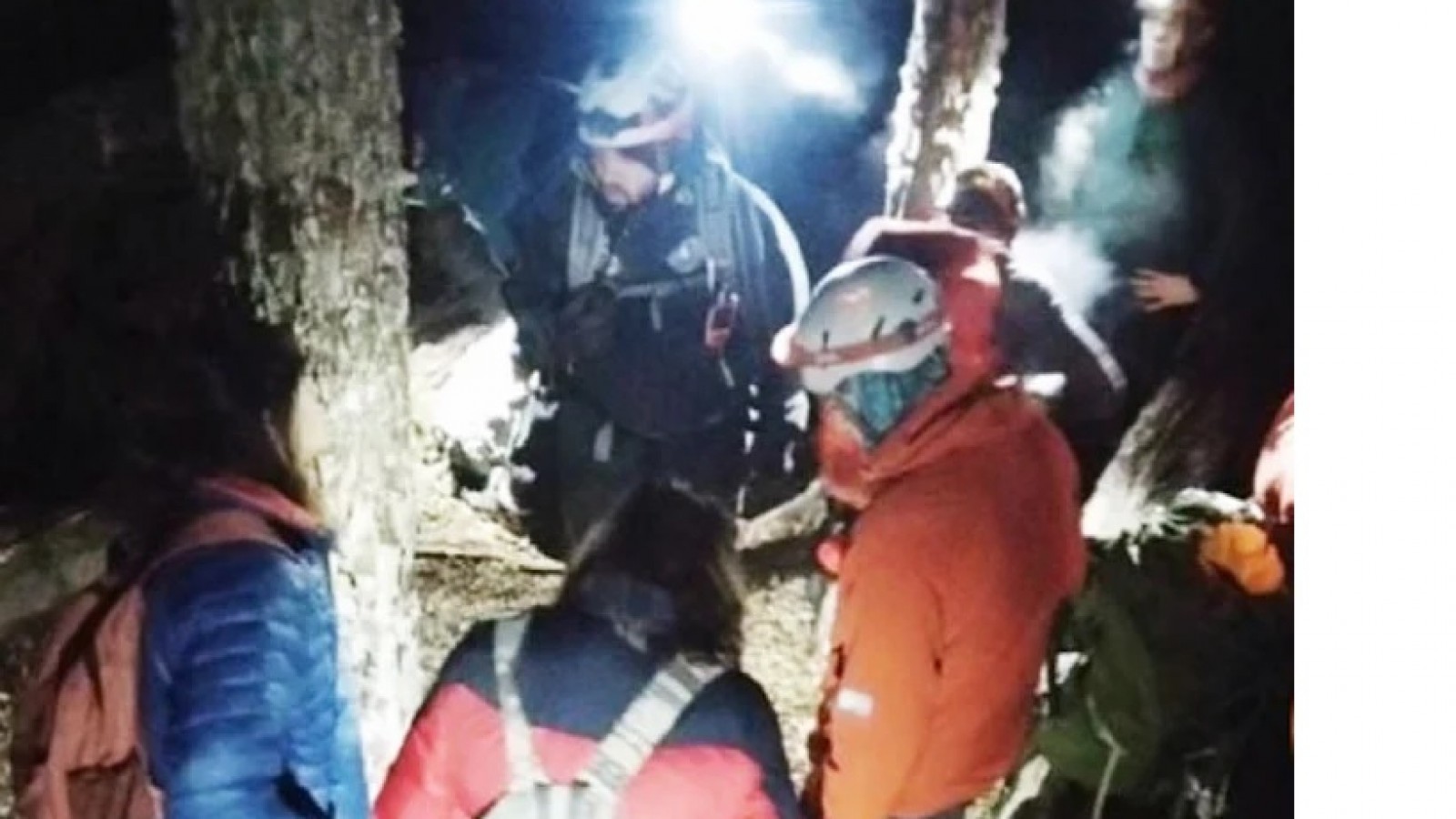 Rescatan a dos jóvenes de Ushuaia extraviadas en Laguna Ceniza