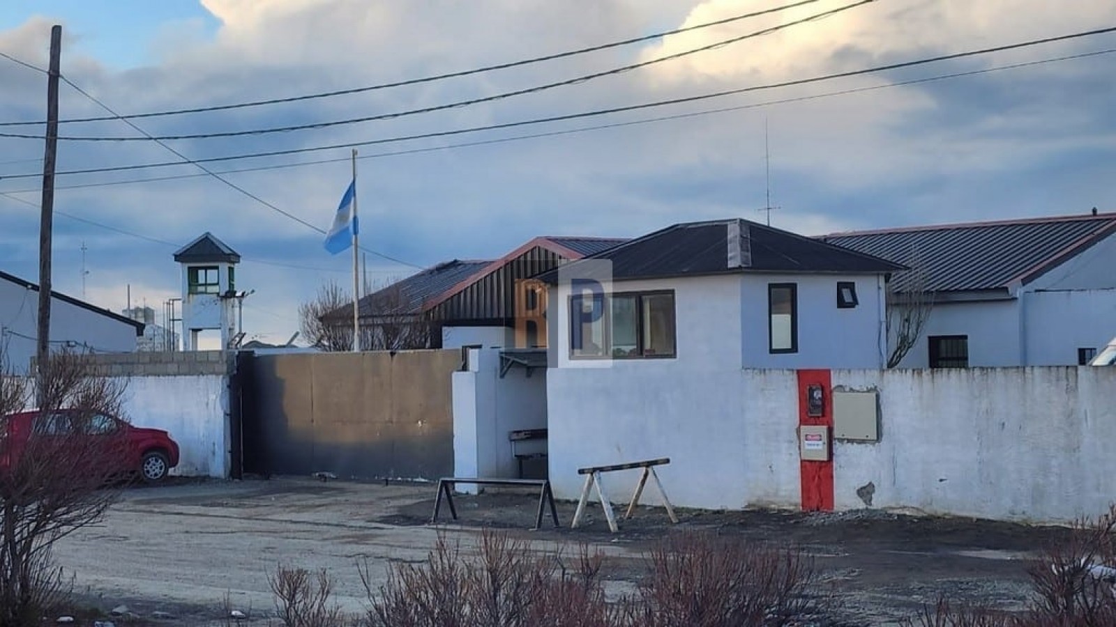 Corrupción en el Servicio Penitenciario: denuncian a uno de sus oficiales por recargos “truchos” y lo apartan de sus funciones