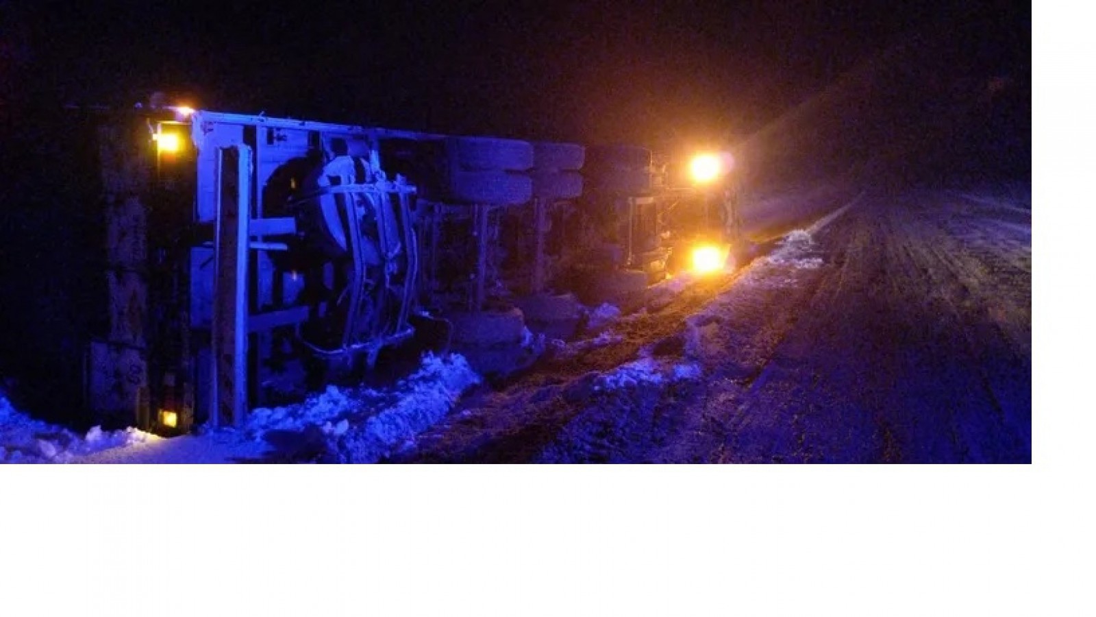 Camión se despista y termina volcando en la Ruta 37