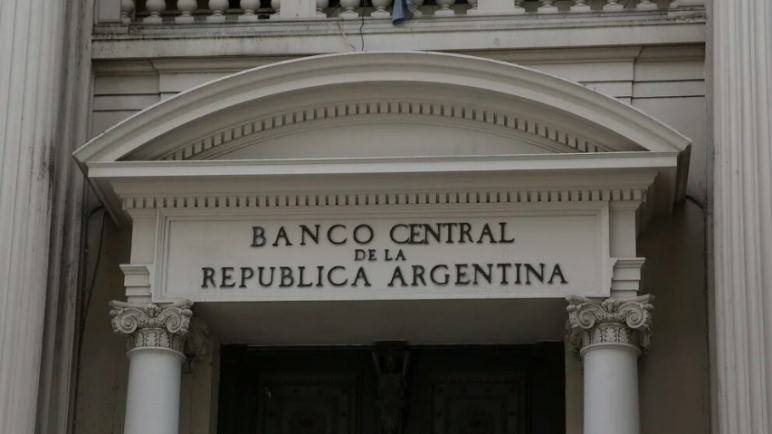 Desde enero, el Banco Central ajustará las bandas del dólar por inflación