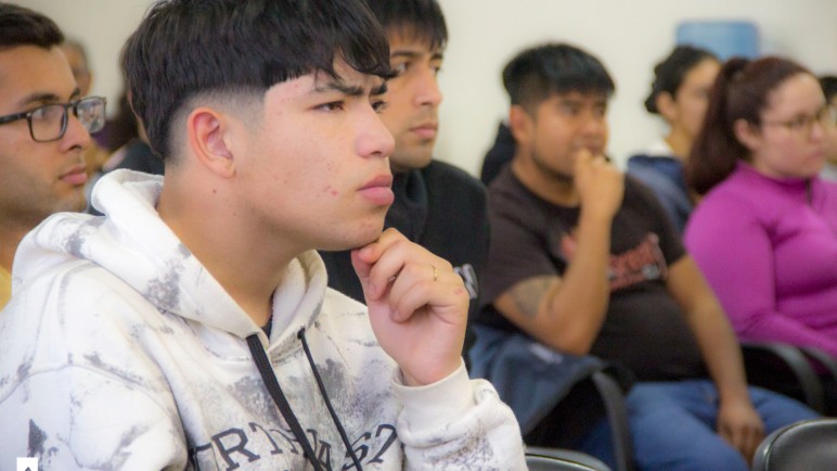 Artículo Séptimo: del 2 al 8 de mayo podrán ingresar personas mayores de 25 años sin secundario