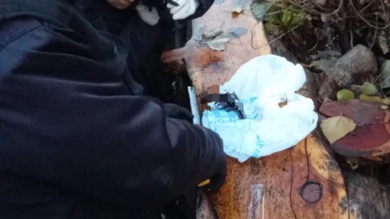 Protagonizó una pelea en la calle, efectuó varios disparos y atropelló a una persona cuando escapaba