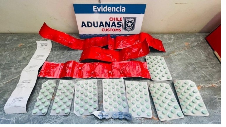 De "inédito" califican hallazgo de pastillas de éxtasis en el aeropuerto de Punta Arenas