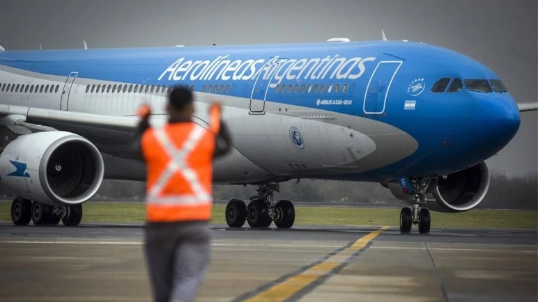 El Banco Santa Cruz tiene hasta 12 cuotas sin interés en los pasajes de Aerolíneas Argentinas: cómo acceder