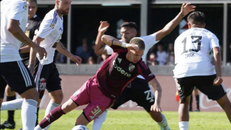 River volvió a dar una pobre imagen, empató con Deportivo Riestra