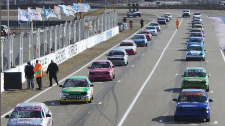 ¿Qué se corre este finde en Río Gallegos? 44 pilotos en pista y visitas de Chile