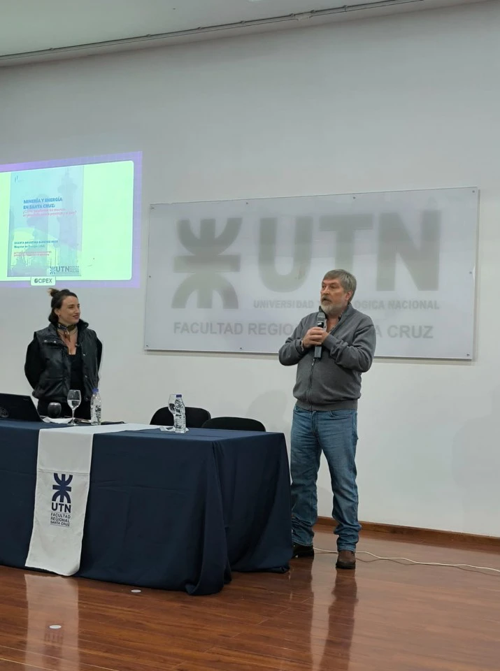 Se dictó clase pública en la UTN sobre Minería y Energía en Santa Cruz 