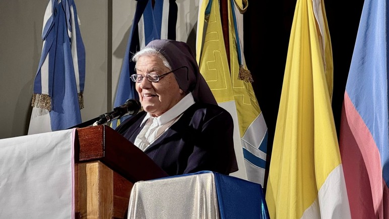 La directora General del IMA, Hermana Carmen Helena Rivera