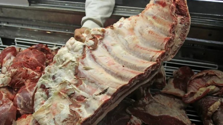 Tras la prohibición de Chile al ingreso de carne patagónica, el bloque rural pedirá que deje de entrar carne con hueso a la región