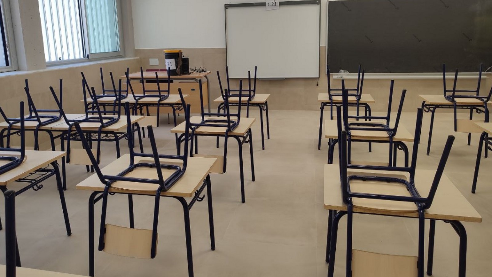 Las clases seguirán suspendidas en tres localidades de Santa Cruz este miércoles por recomendación del COE