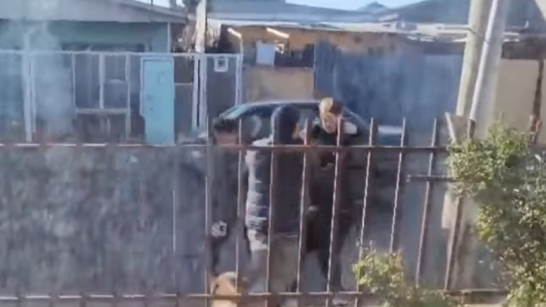 Tras brutal ataque a un adolescente en la vía pública tres personas fueron detenidas