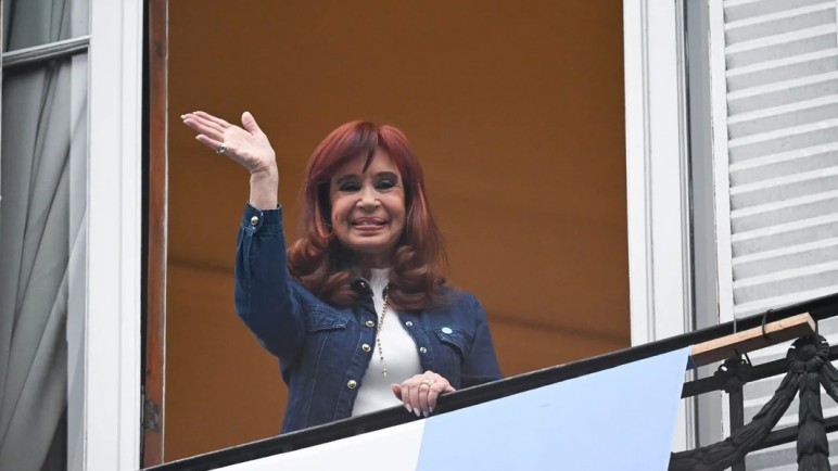 Cristina Kirchner desde San José 1111: "¿En serio que todo marcha de acuerdo al plan?"