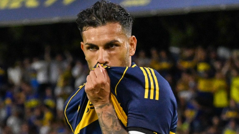Boca se impuso 2-0 a Newell's en La Bombonera en el debut de Ascacíbar