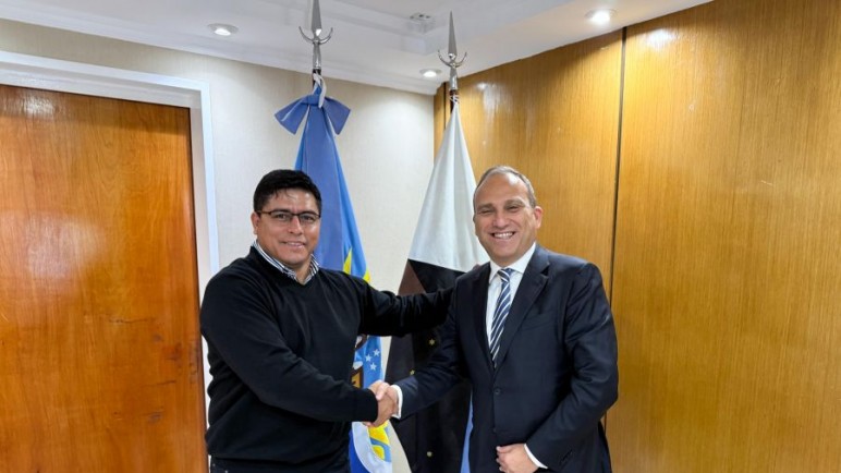 Claudio Vidal recibió al embajador de Portugal en Casa de Gobierno