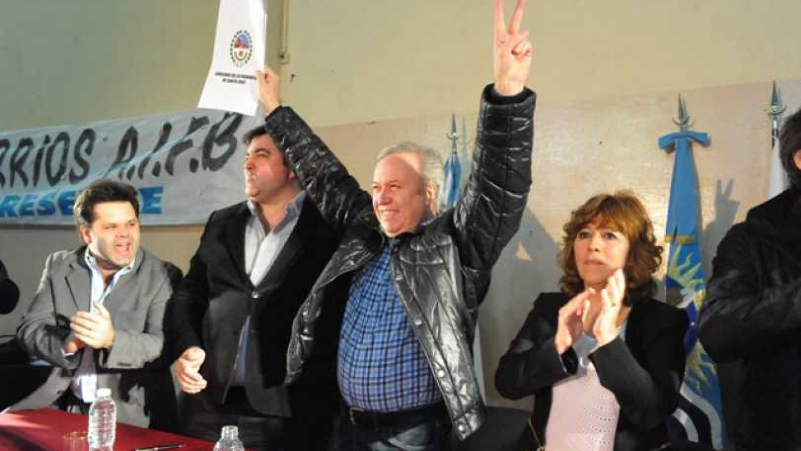 Por decreto, Peralta confirmó el traspaso de cooperativas a planta del estado