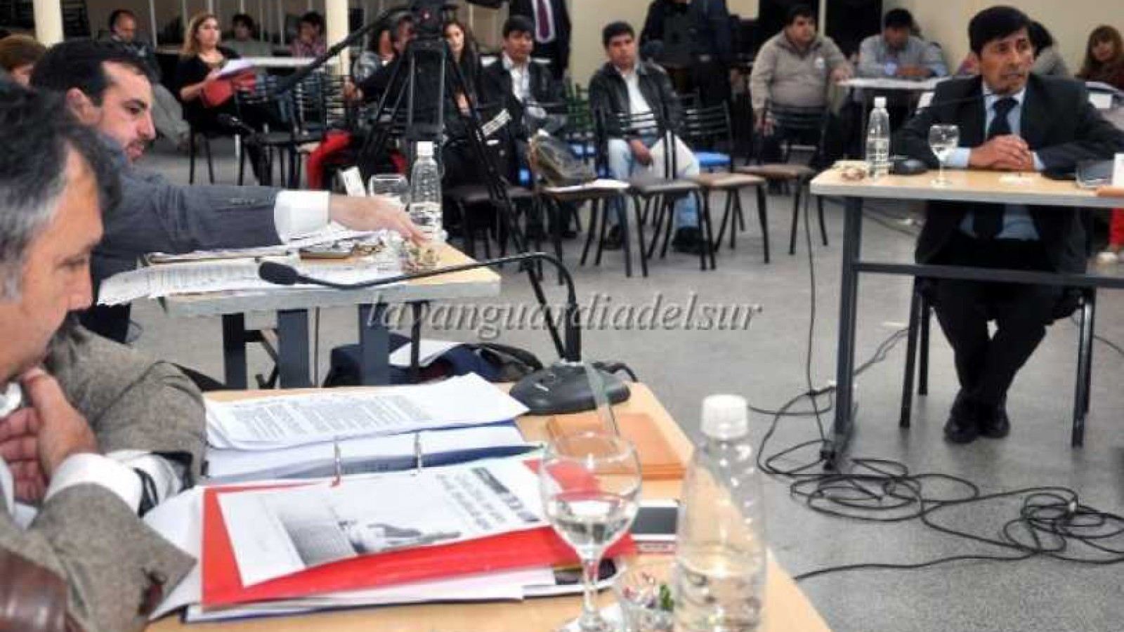 Caleta Olivia no tendrá más whiskerías ni cabarets