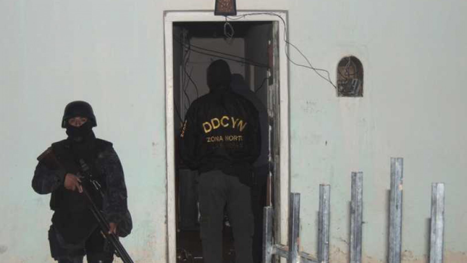 Operativo por drogas en Las Heras