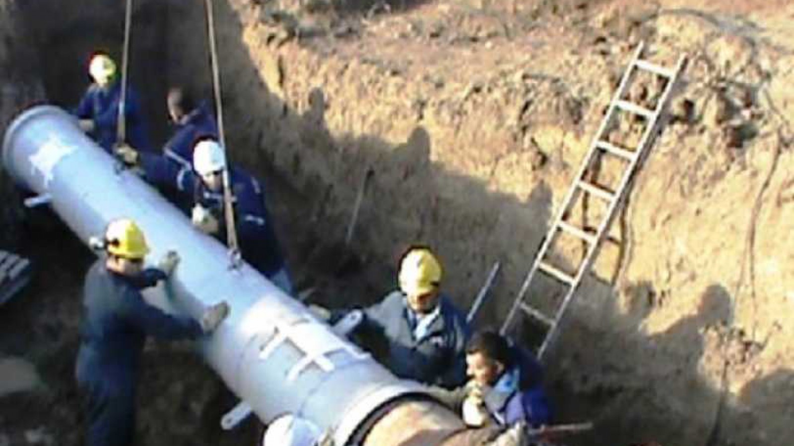 Se volvió a romper el acueducto y Caleta seguirá sin agua