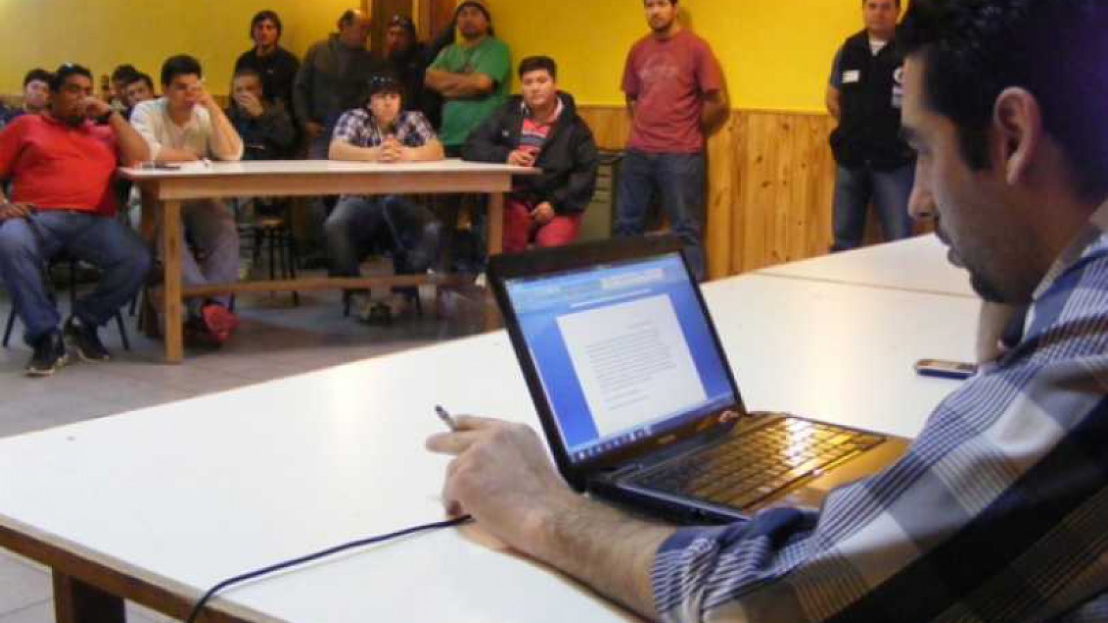 Petroleros de Santa Cruz están decididos a paralizar yacimientos por frustrada paritaria