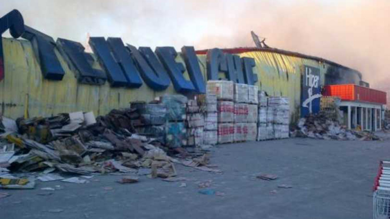 Servicios Públicos se negó a apagar fuego de Hipertehuelche, y apuntaron al gobierno provincial por falta de equipamiento de Bomberos