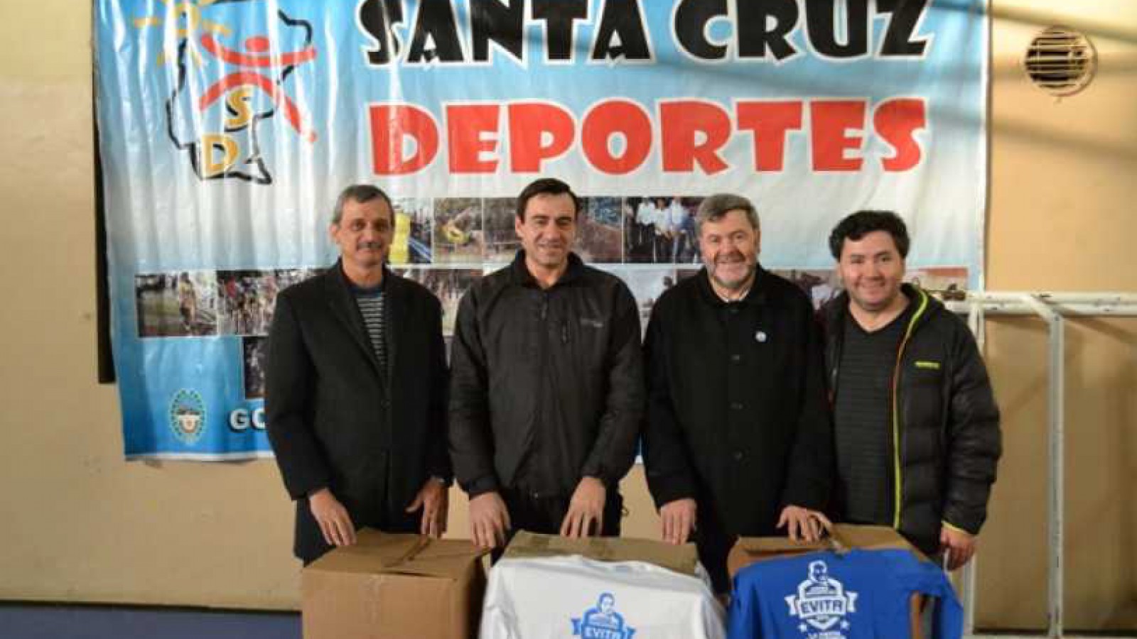 Entregaron 500 remeras para Pico Truncado de cara a los Juegos Evita