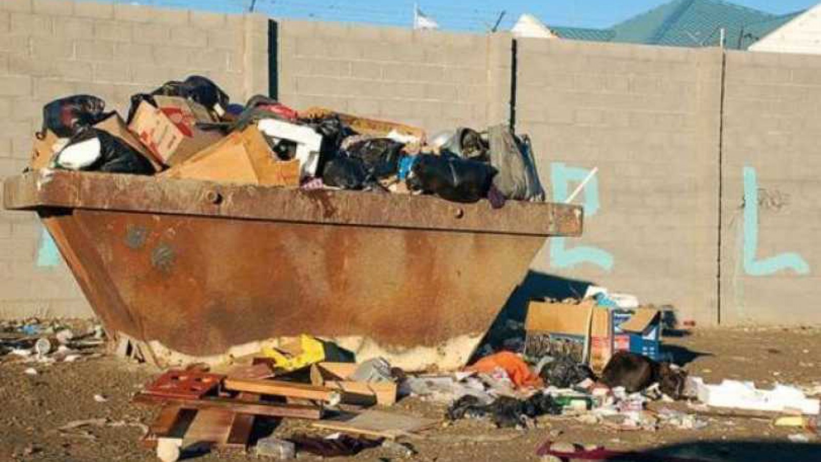 Al igual que Río Gallegos, Caleta Olivia atestada de basura