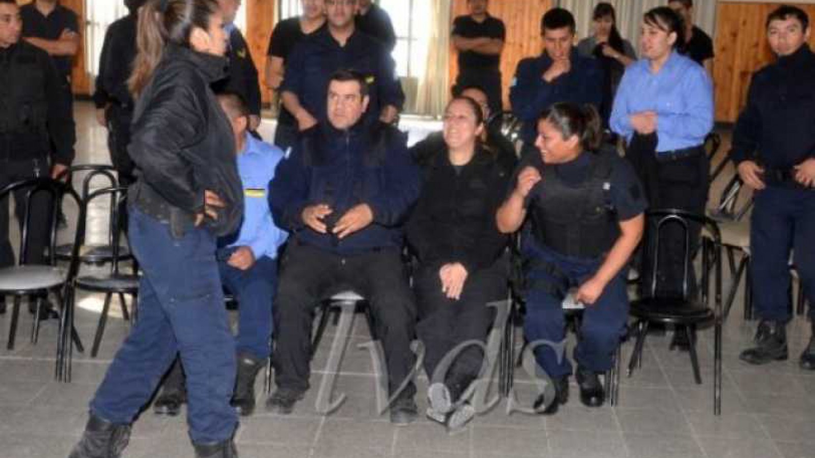 En Caleta Olivia policías iniciaron un quite de colaboración