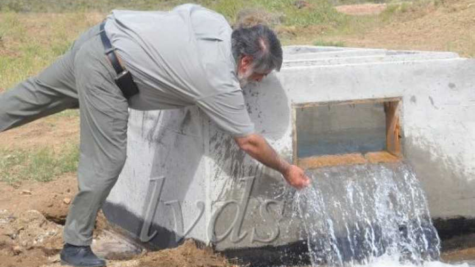 Mañana empezaría a enviar agua por acueducto nuevo, pero el servicio se reestablecería el martes o miércoles en Caleta Olivia