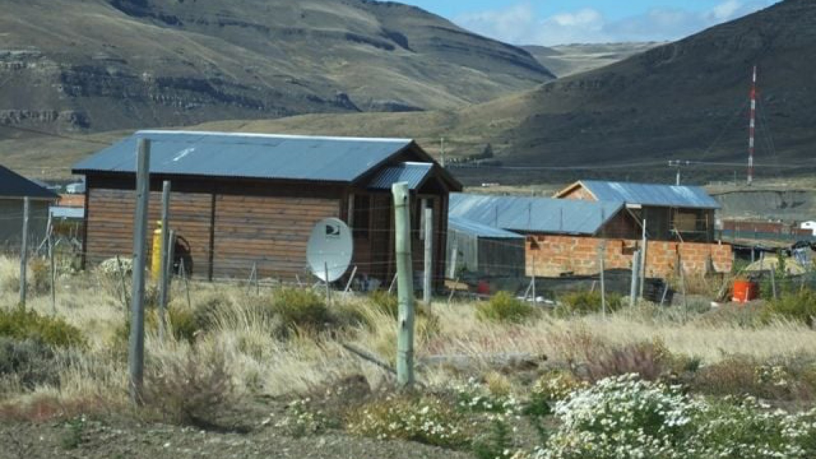 Cinco allanamientos por robo y dos detenidos en El Calafate