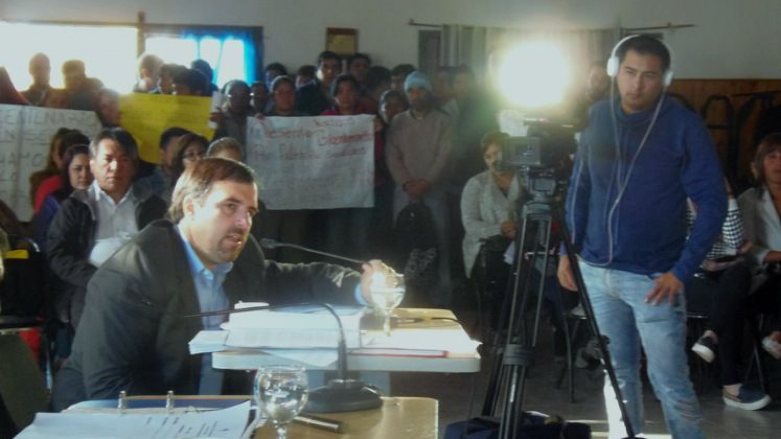 Naves: “Córdoba tiene que dejar de viajar y trabajar para el pueblo”