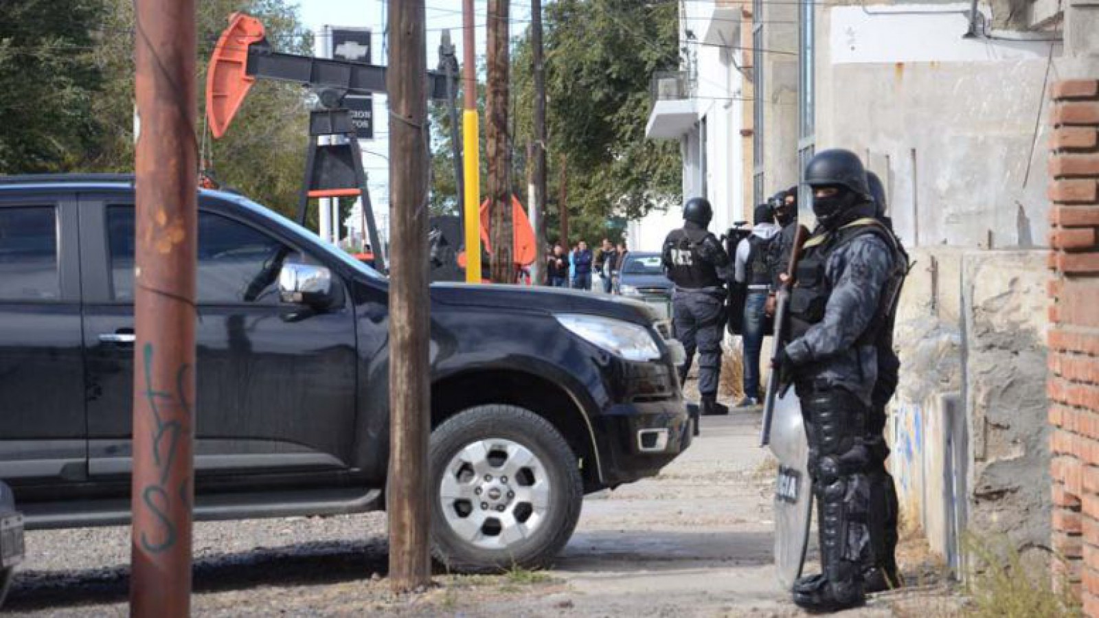 Abogados informaron que al secretario General de Petroleros, Claudio Vidal, se le aplicó la Ley Antiterrorista