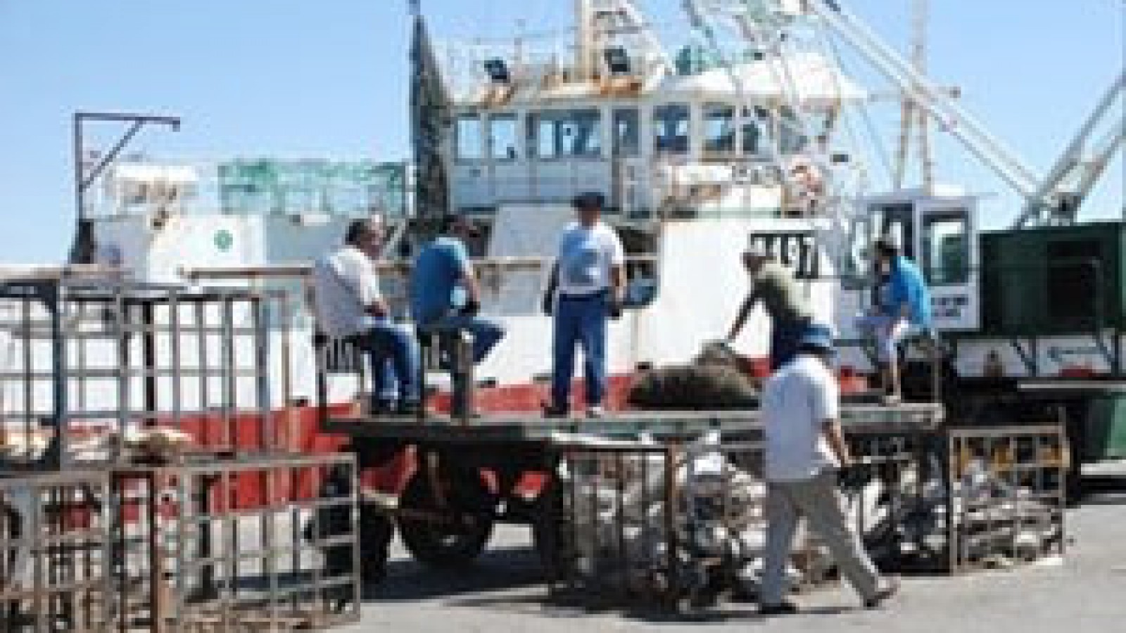 Encuentro con pesqueras de Puerto Deseado por mano de obra