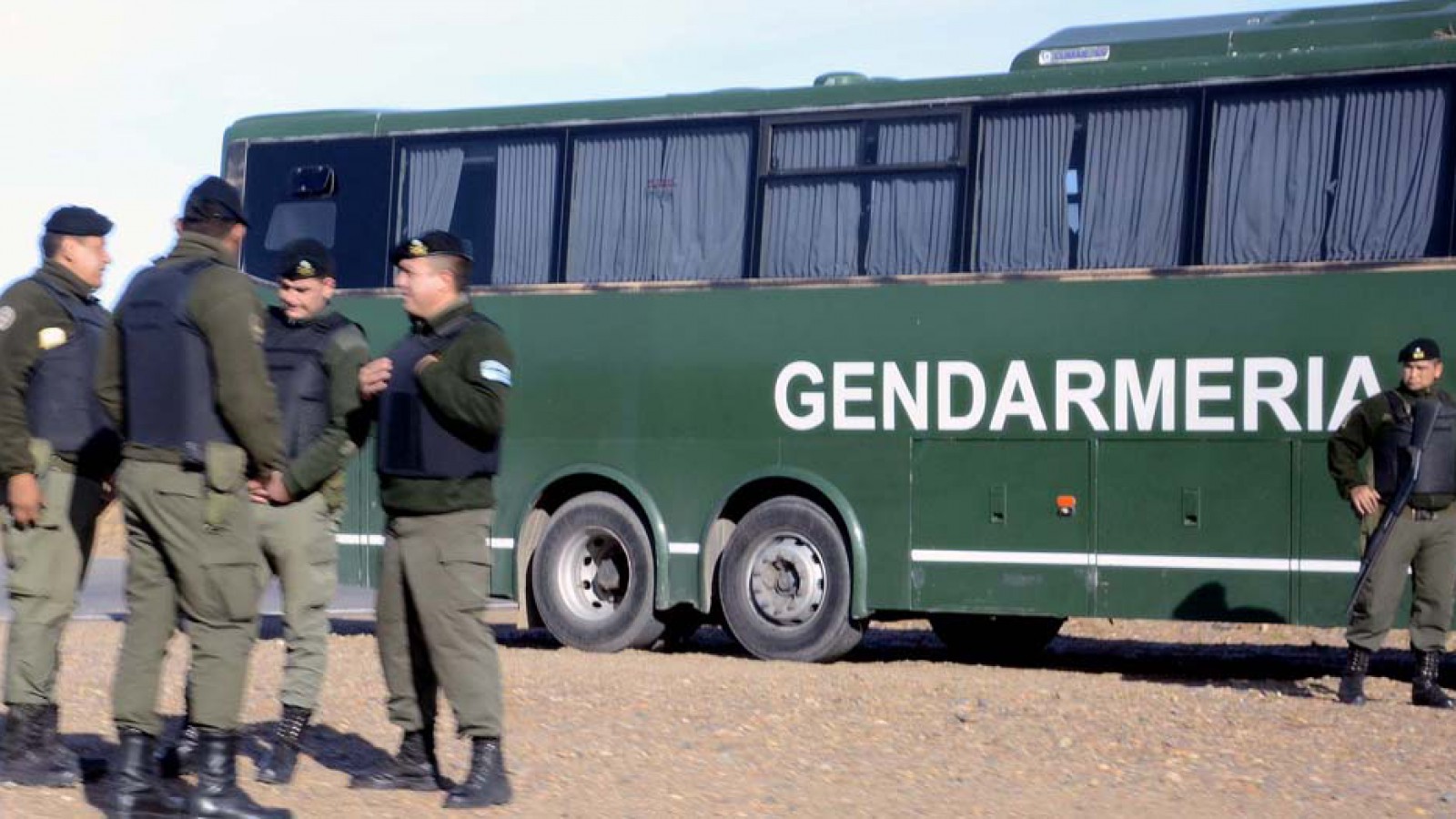 El Complejo Deportivo de Caleta Olivia colpasó con más de 300 gendarmes alojados