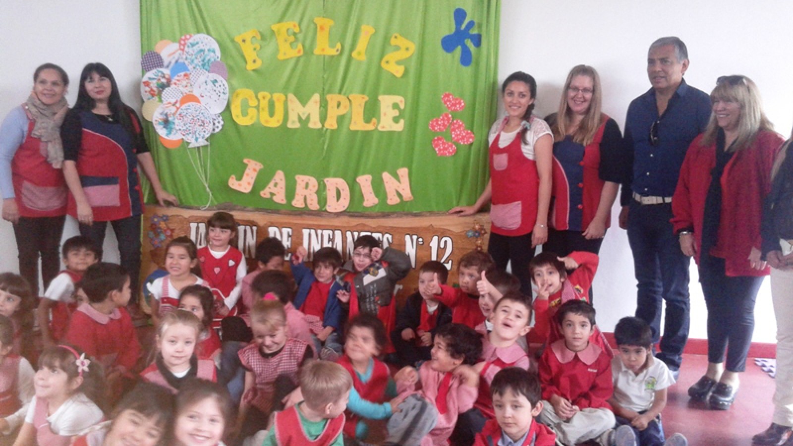 Entregaron recursos teconológicos a jardin de Cañadón Seco en su aniversario