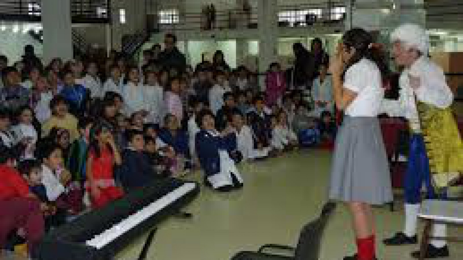 La Obra "Mozart va a la Escuela" paso por los colegios de Caleta Olivia