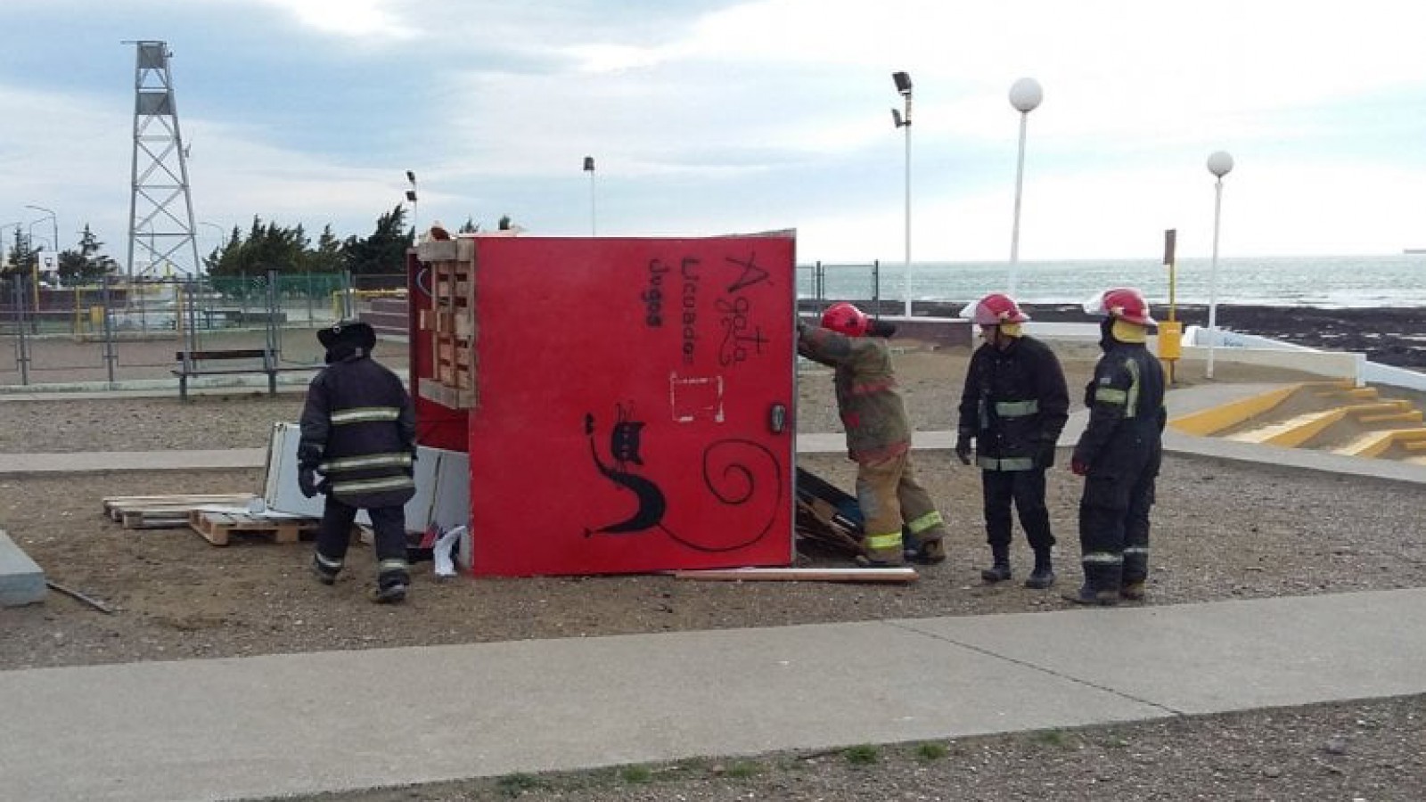 Temporal de viento causó destrozos en Caleta Olivia