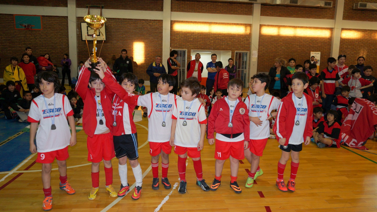 Espectacular cierre de la Liguita de Fútbol Infantil