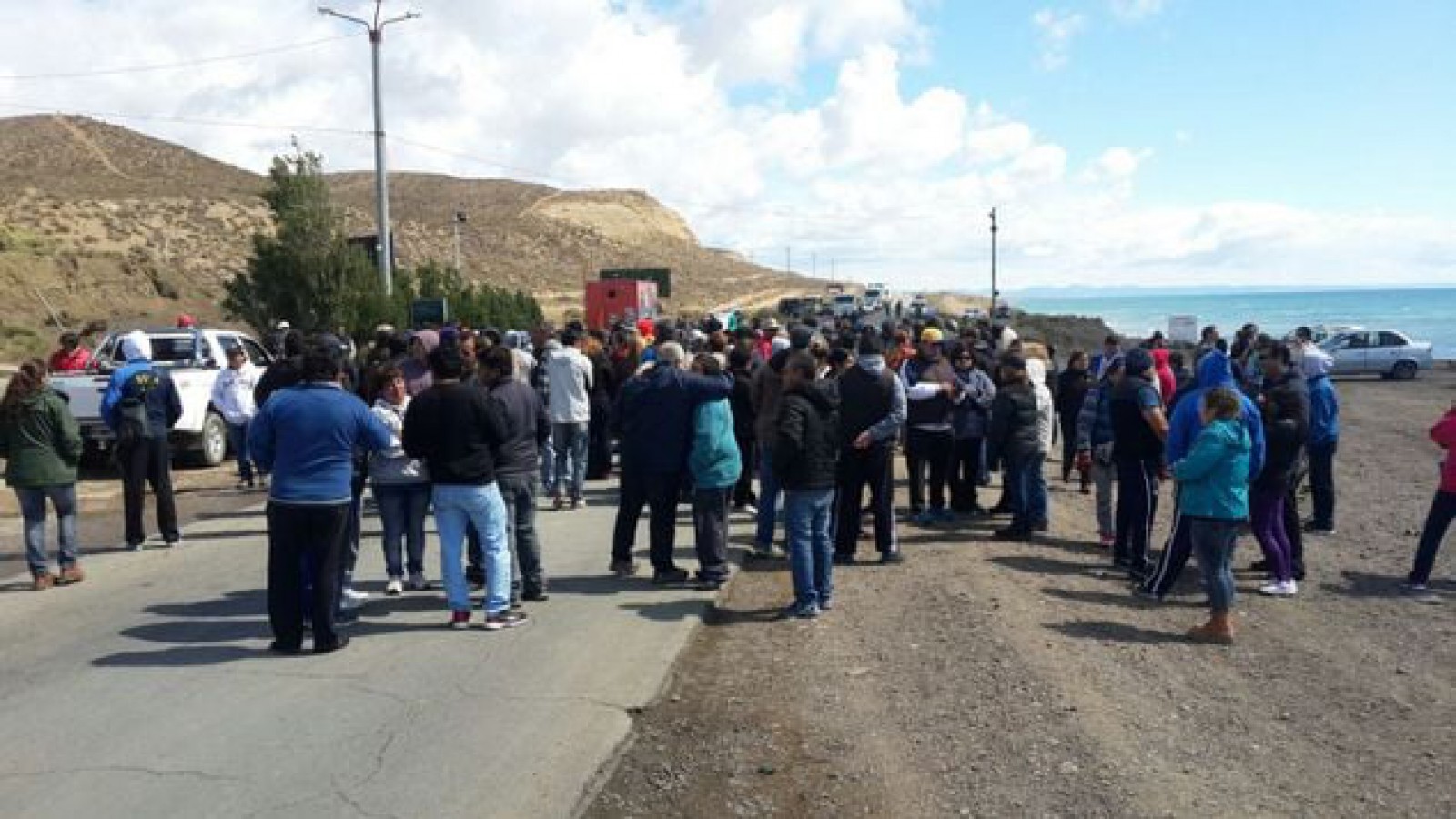 Con otra promesa de pago, municipales de Caleta volvieron a trabajar